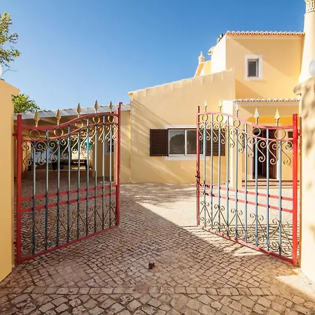 Willa Wonderful Portuguese Casa Lombos Nova 3 Bedrooms Private Pool Carvoeiro (Lagoa)