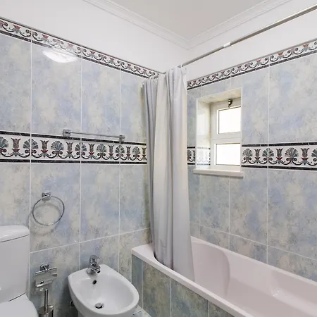Wonderful Portuguese Casa Lombos Nova 3 Bedrooms Private Pool, Ac Pool Table Carvoeiro Villa *