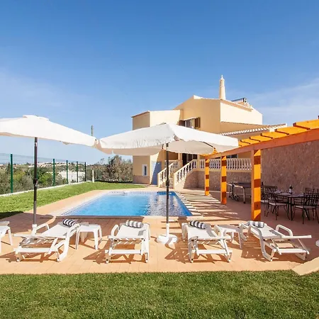 Wonderful Portuguese Casa Lombos Nova 3 Bedrooms Private Pool, Ac Pool Table Carvoeiro