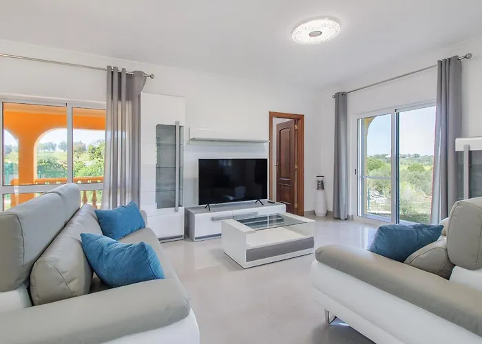 Wonderful Portuguese Casa Lombos Nova 3 Bedrooms Private Pool