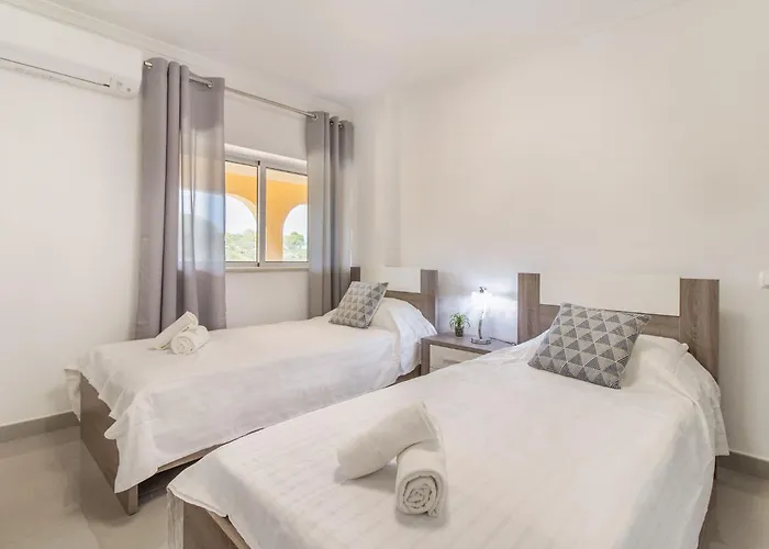 Wonderful Portuguese Casa Lombos Nova 3 Bedrooms Private Pool Villa